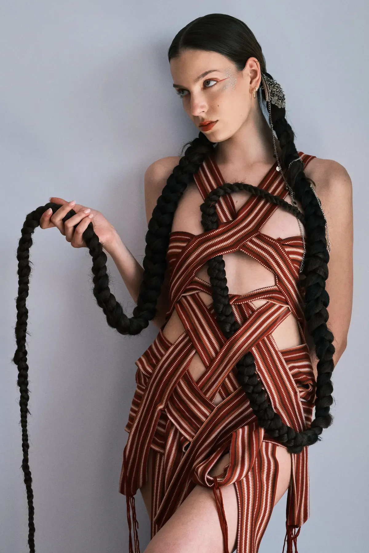 Thread to thread Editorial Ana Bogdanovic FAB
