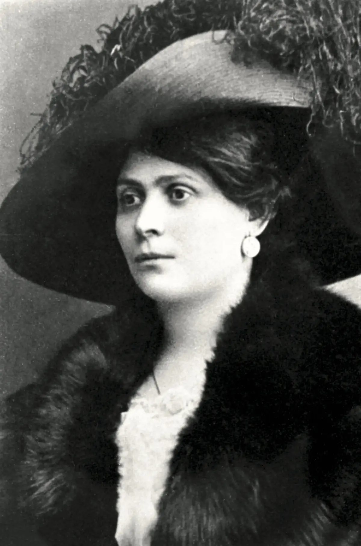 Luisa Spagnoli Samms Montenegro